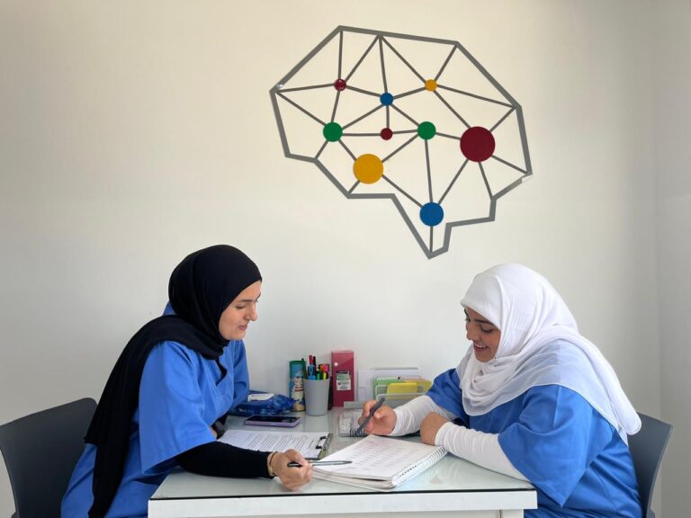 تقييم في عيادة هابي براين